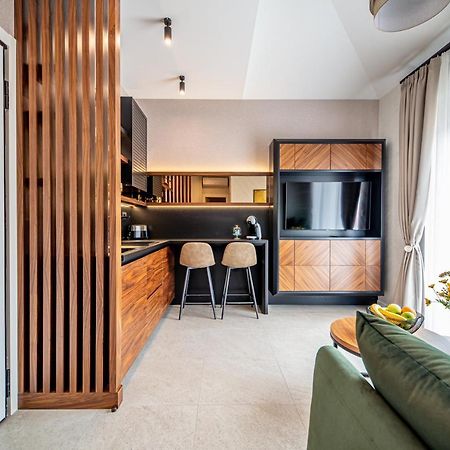 Enyana Luxury Suites Kotor Extérieur photo