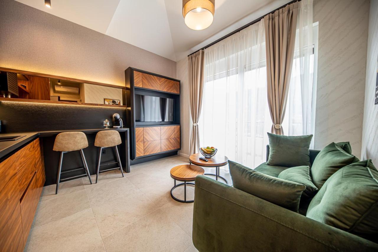 Enyana Luxury Suites Kotor Extérieur photo