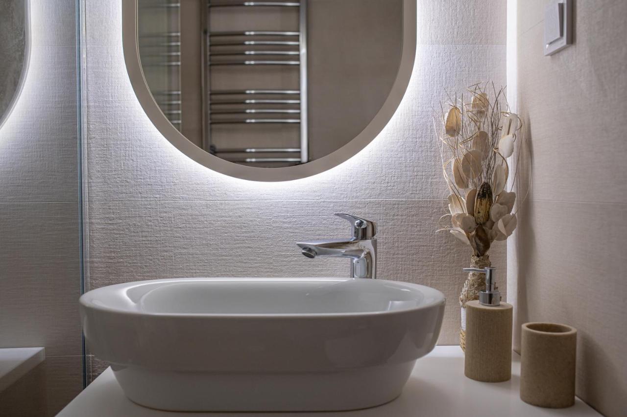 Enyana Luxury Suites Kotor Extérieur photo