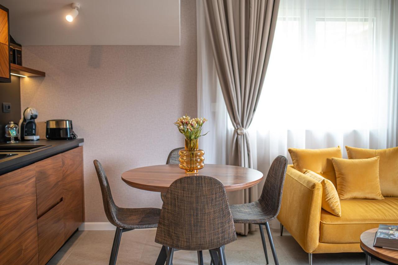 Enyana Luxury Suites Kotor Extérieur photo