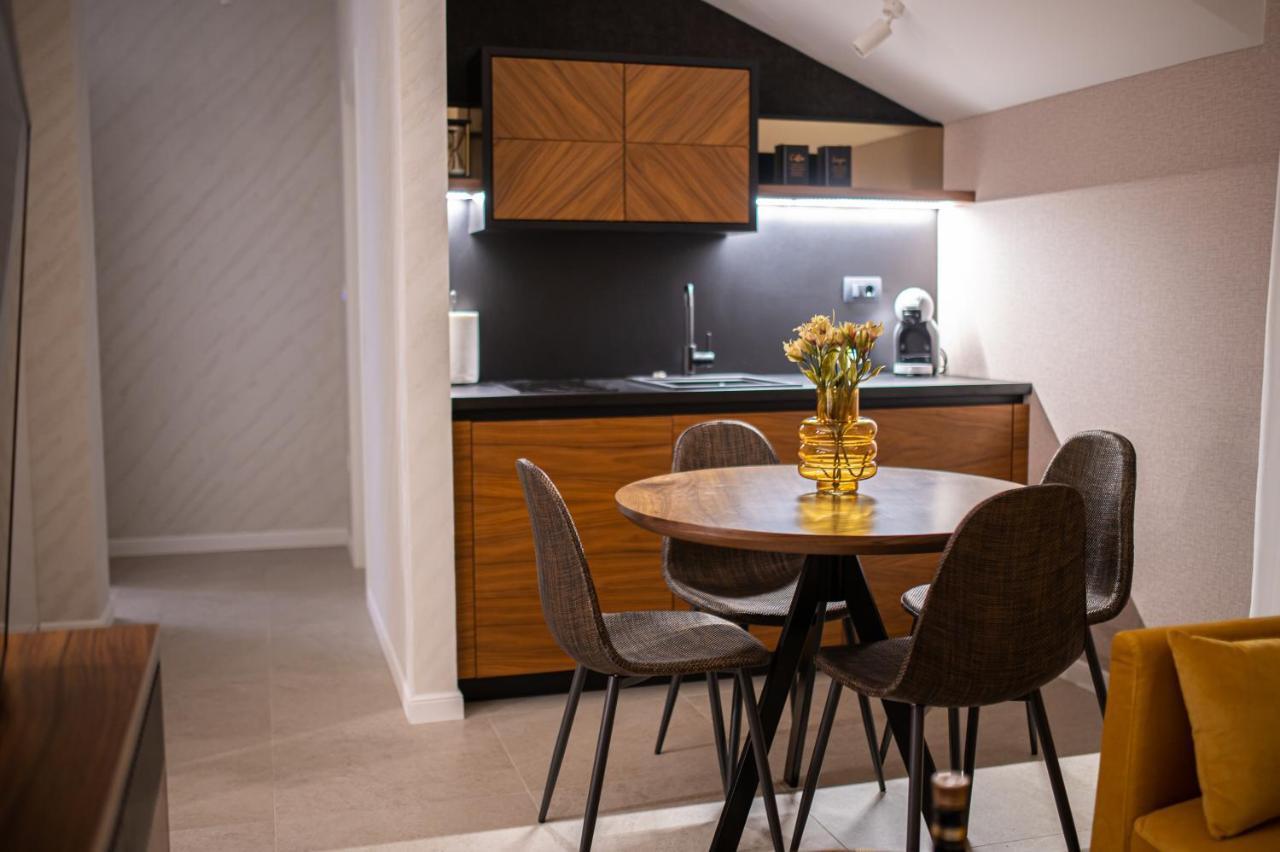 Enyana Luxury Suites Kotor Extérieur photo
